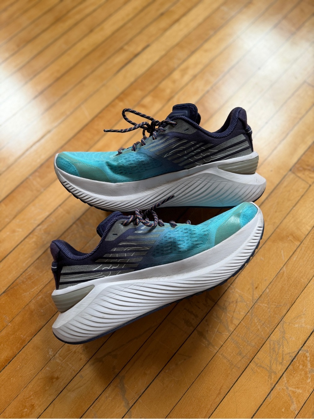 Saucony Endorphin Shift 3 Night Lite Women’s Running Shoe S10813-65 Sz. 7.5 - Picture 6 of 11
